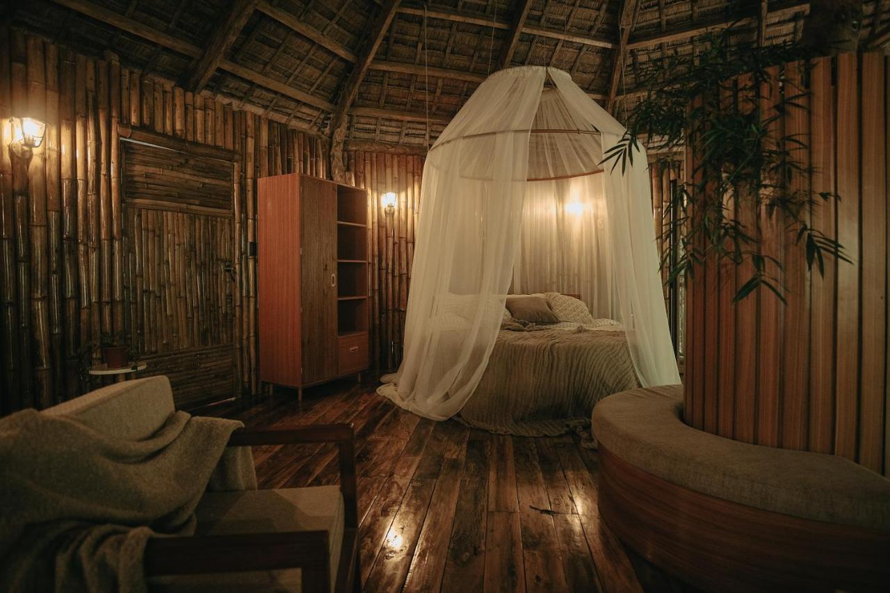 Treehouse De Valentine Villa Balamban Eksteriør bilde