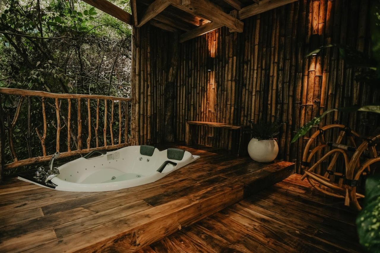 Treehouse De Valentine Villa Balamban Eksteriør bilde