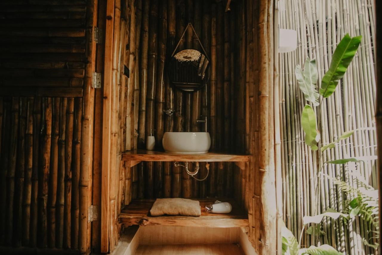Treehouse De Valentine Villa Balamban Eksteriør bilde