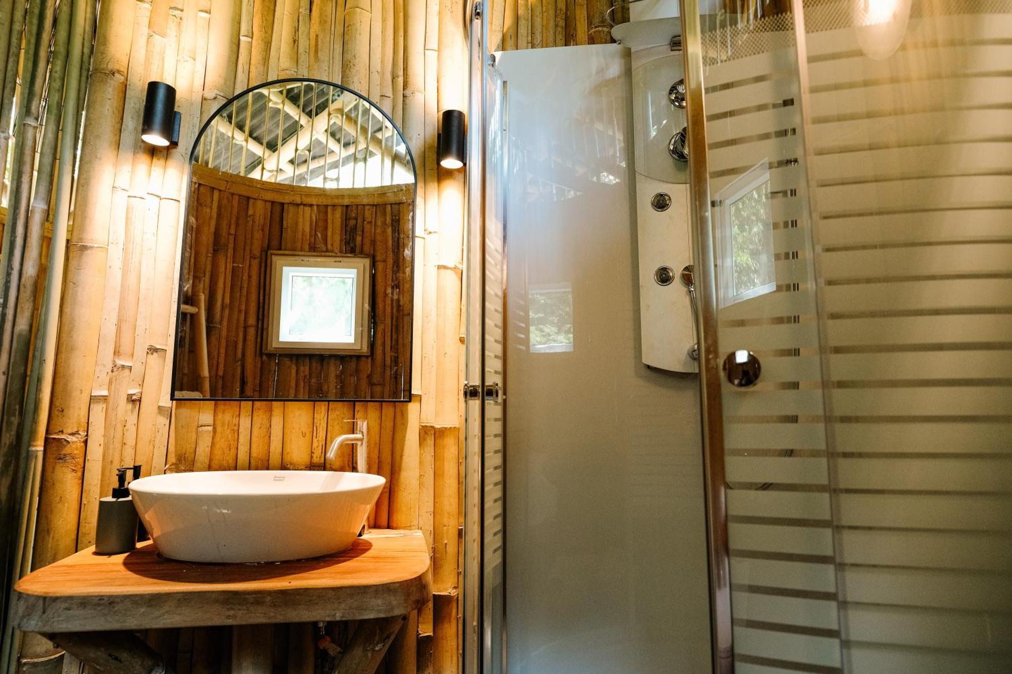 Treehouse De Valentine Villa Balamban Eksteriør bilde