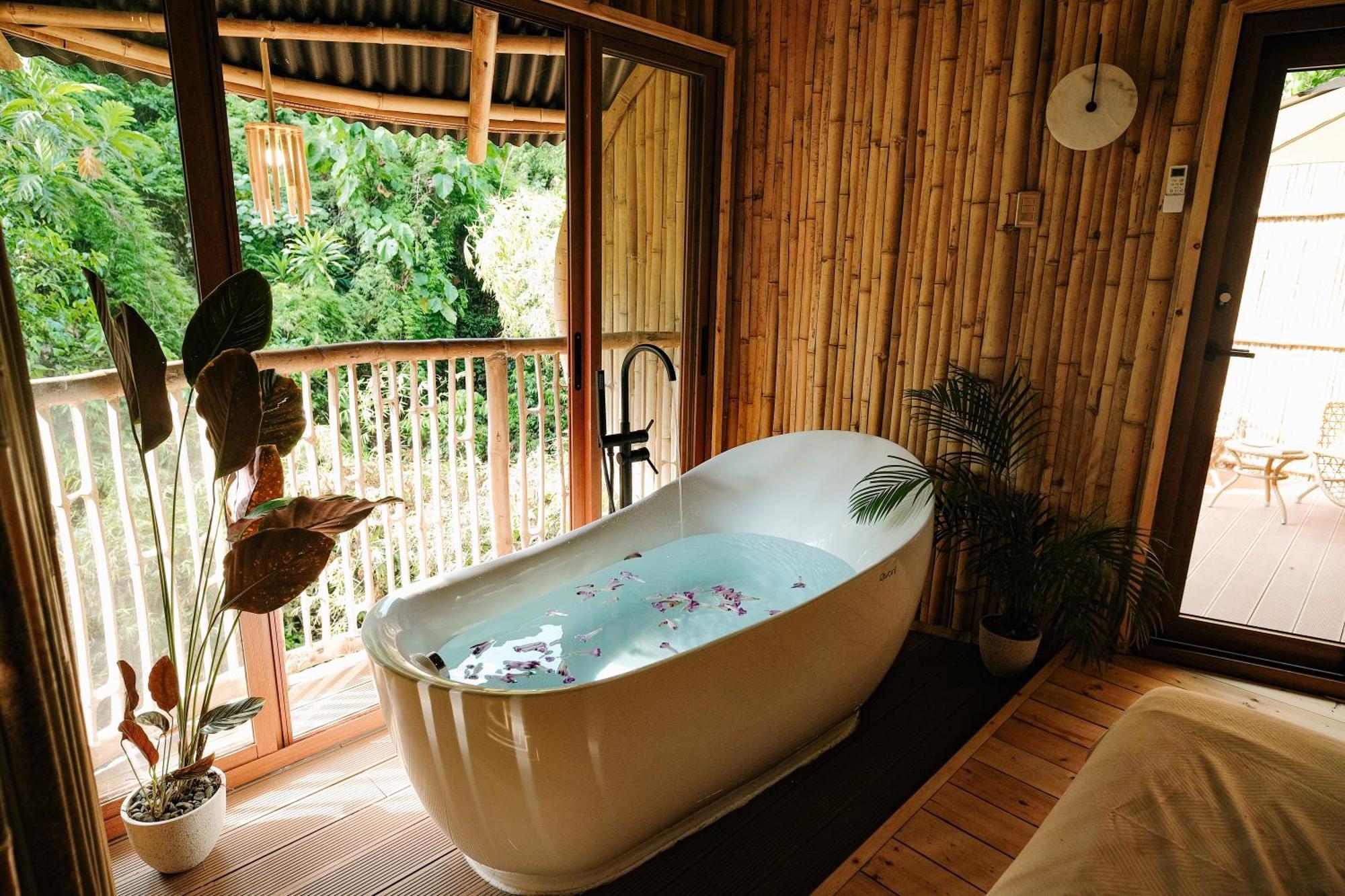 Treehouse De Valentine Villa Balamban Eksteriør bilde
